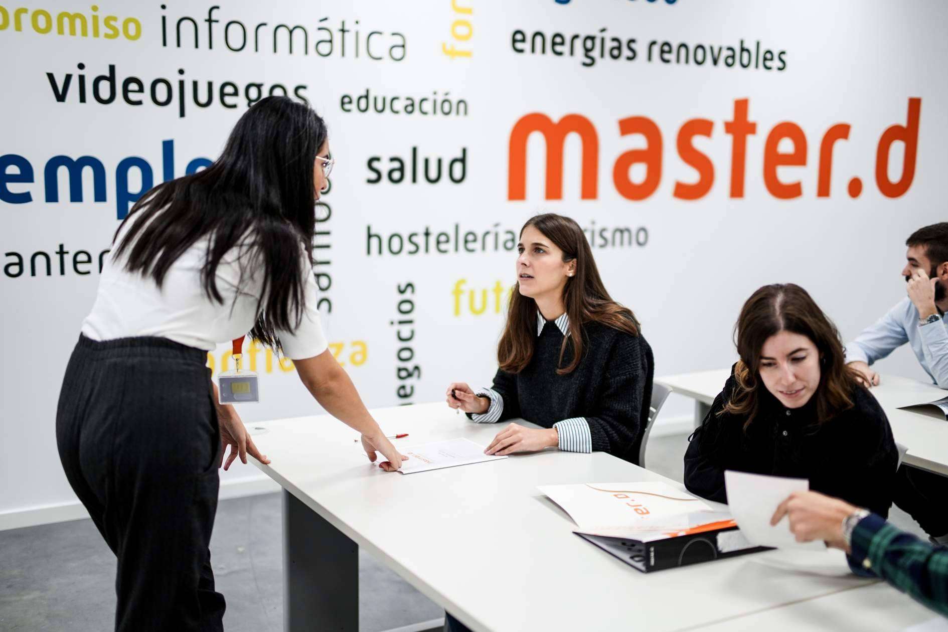 OpoBusca facilita recursos y herramientas para opositar a Ayudante de Instituciones Penitenciarias