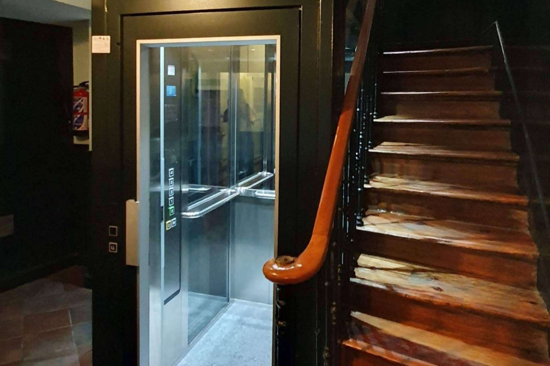 Disel Studio, especialista en ascensores hidráulicos para comunidades en Madrid