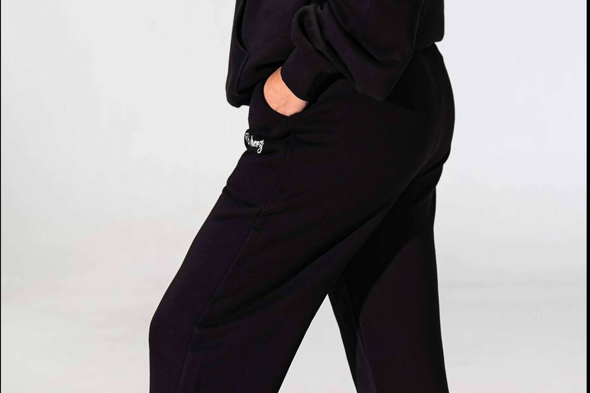 Rotherz impulsa la moda urbana sostenible con una colección innovadora de streetwear