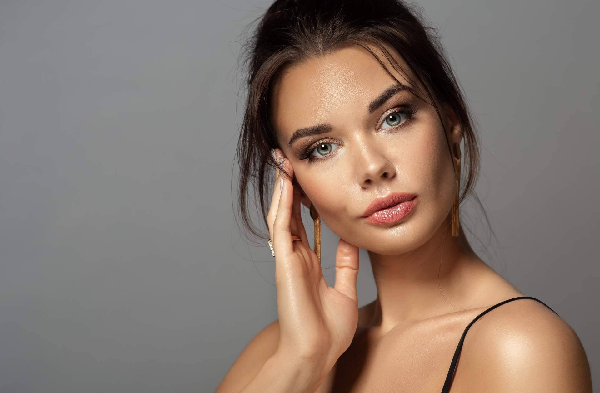 Tus Compras de Confianza revoluciona la belleza con maquillaje a precio de coste y envíos gratis