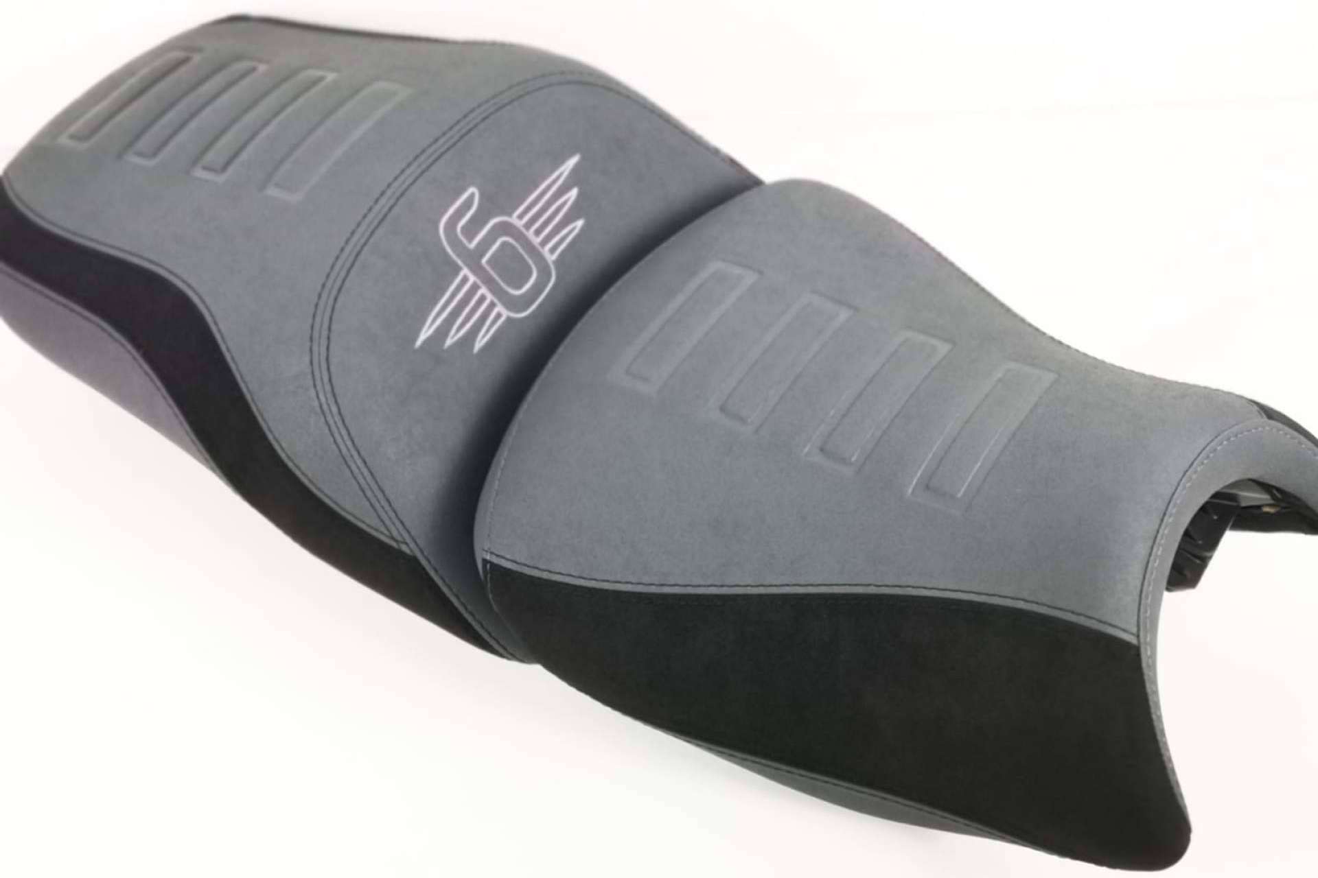 JM Fundas ofrece un servicio de personalización de asiento de moto completamente en línea