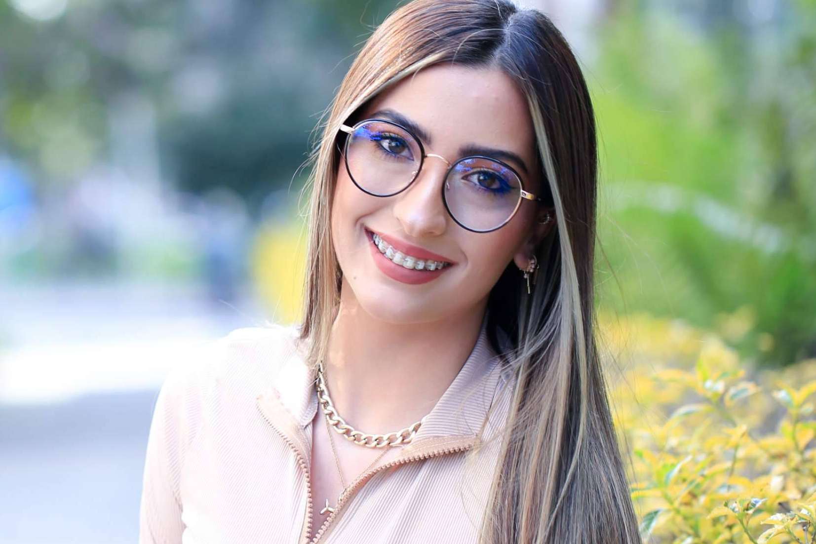 Soluciones integrales en ortodoncia y diseño de sonrisa, el sello distintivo de Odontología de Marlon Becerra