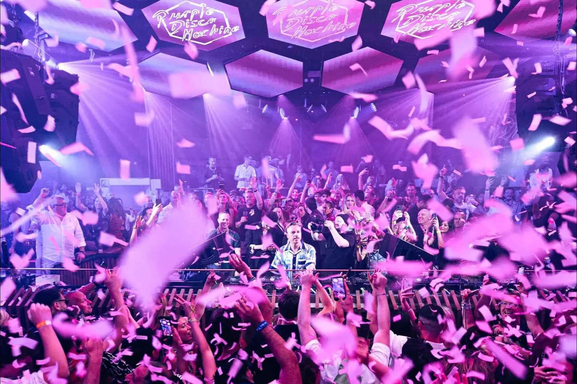 Mesa VIP en Ibiza; la nueva forma de disfrutar la noche en Pacha, Amnesia y más
