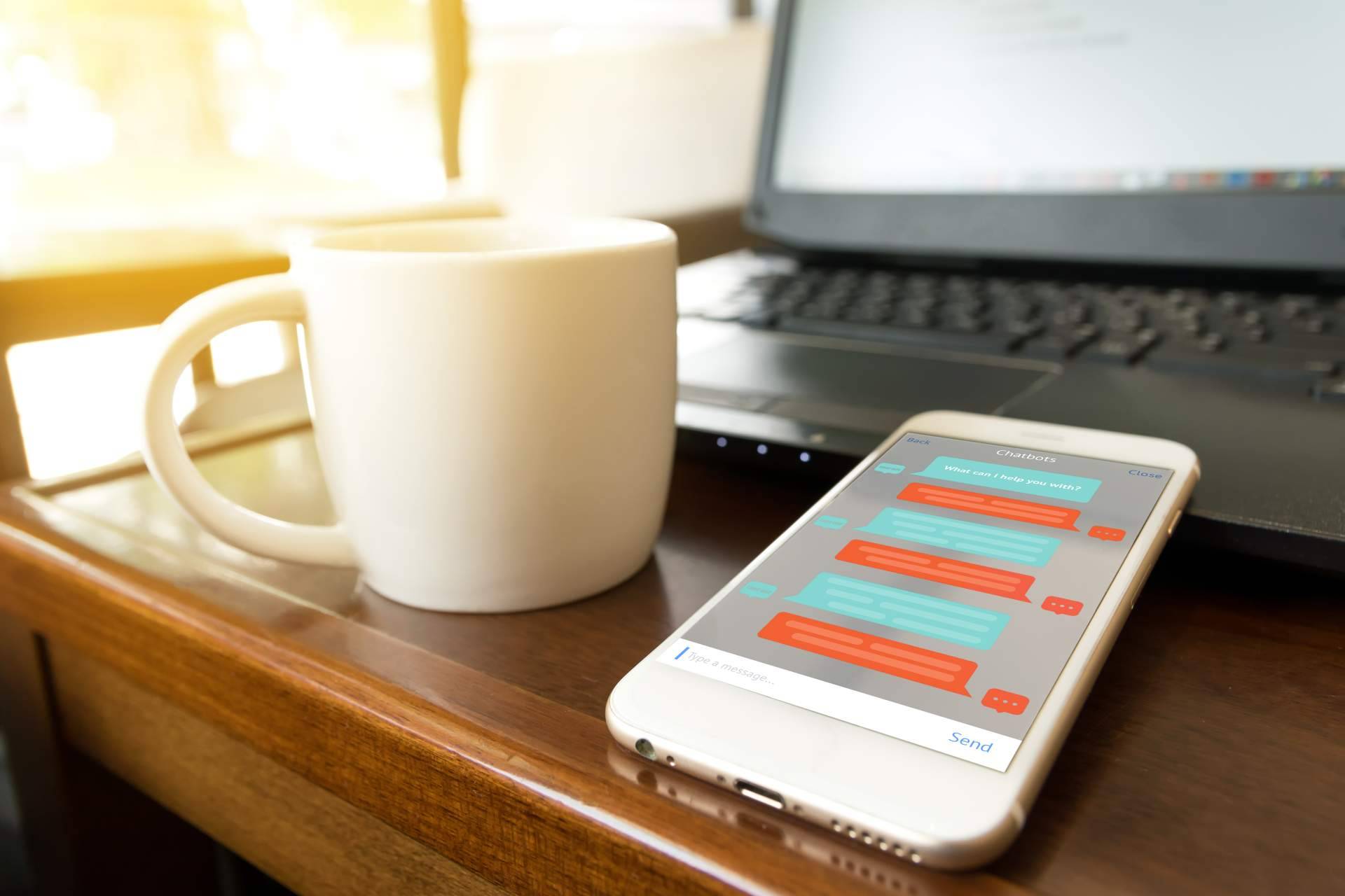 Automatización con IA y atención 24/7, claves del servicio de chatbots para negocios de Israel Huerta