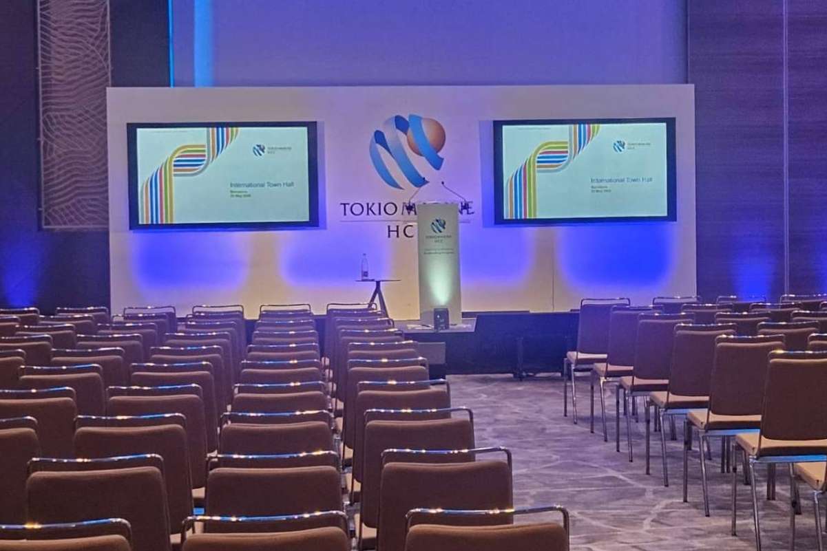 Eventos empresariales con alto impacto visual gracias al alquiler de TV y pantallas LED de ASB Audiovisuals
