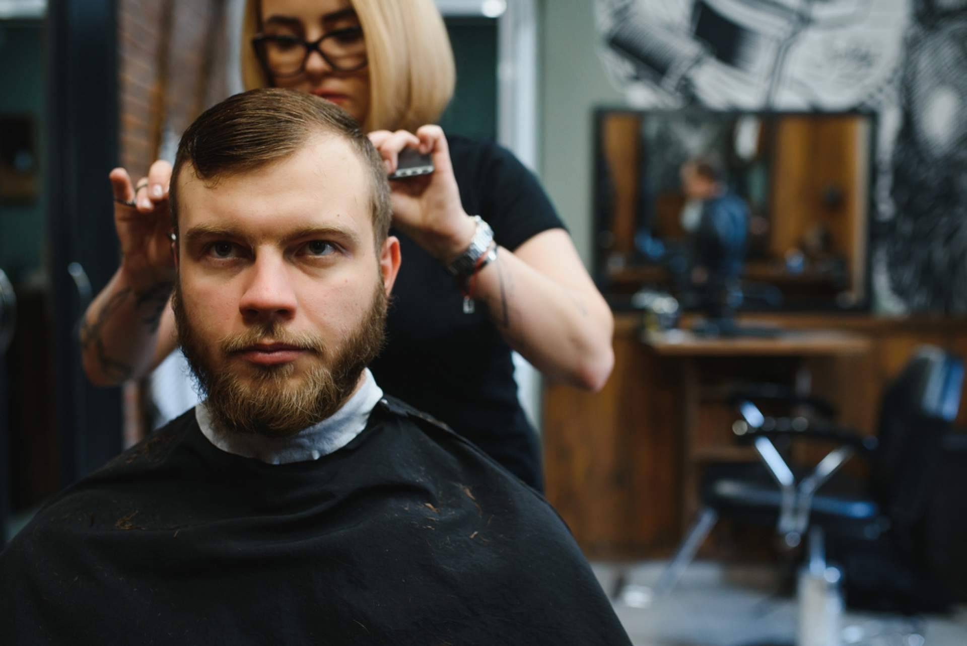 Gestión de citas en peluquerías y barberías; cómo evitar huecos en la jornada