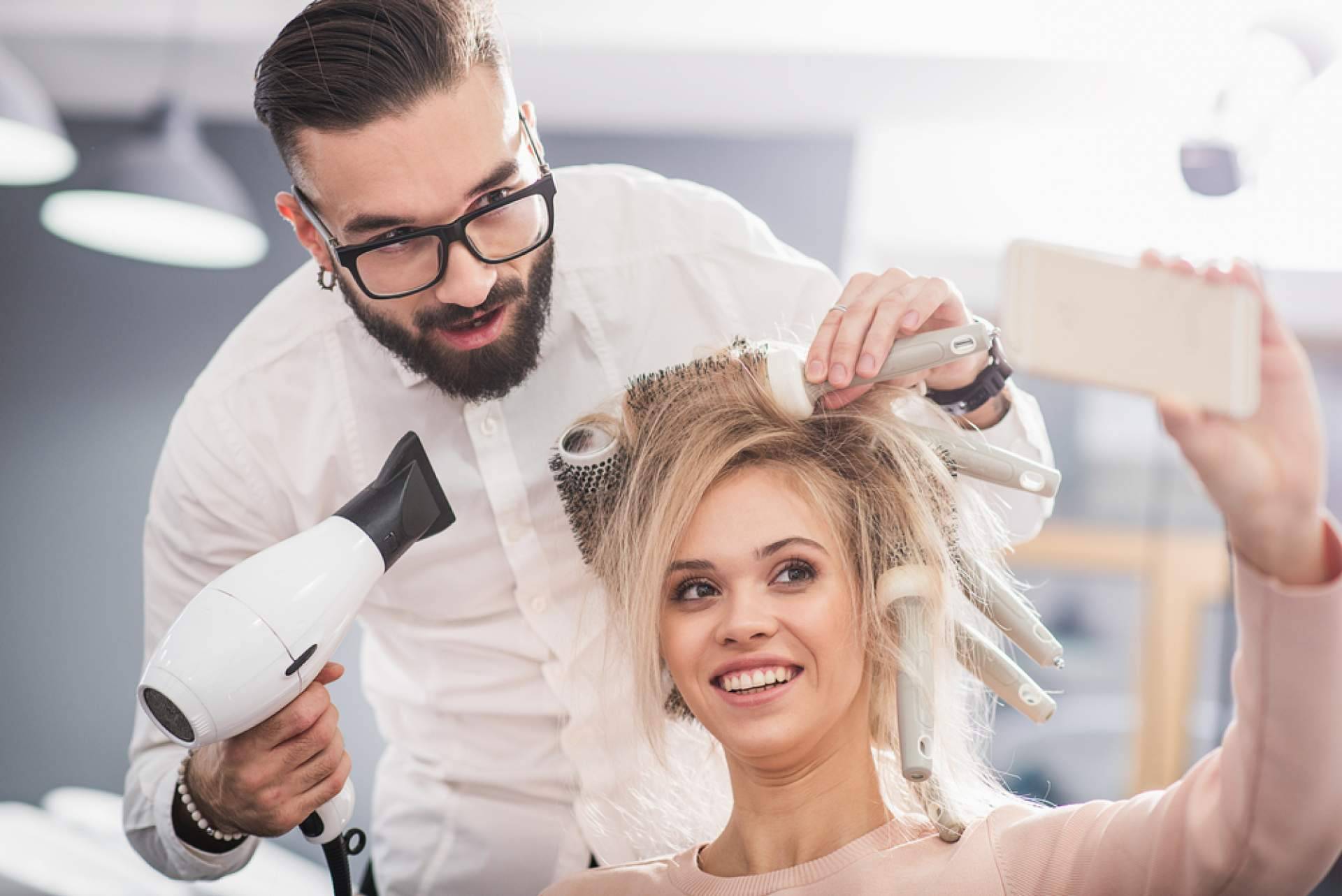 Claves innovadoras para mejorar la experiencia del cliente en salones de belleza